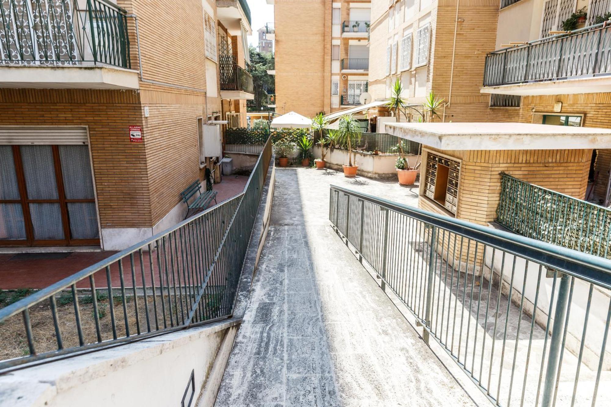 Maison Chic Cornelia - San Pietro Apartment *
