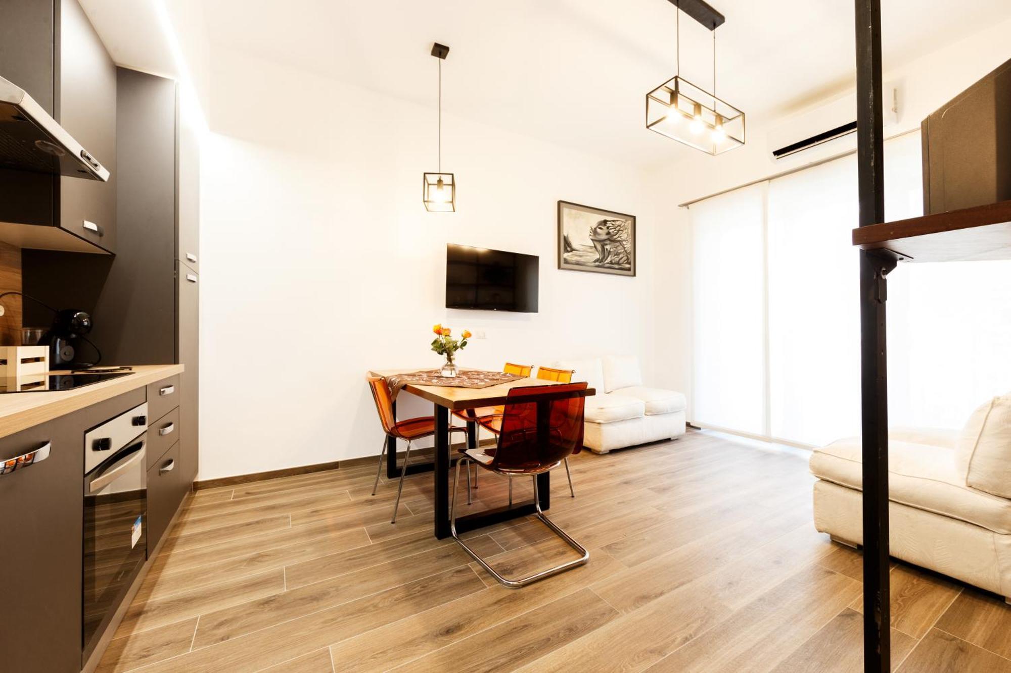 Maison Chic Cornelia - San Pietro Apartment *