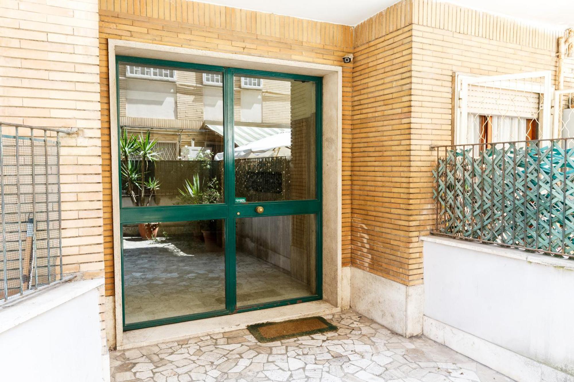 Maison Chic Cornelia - San Pietro Apartment